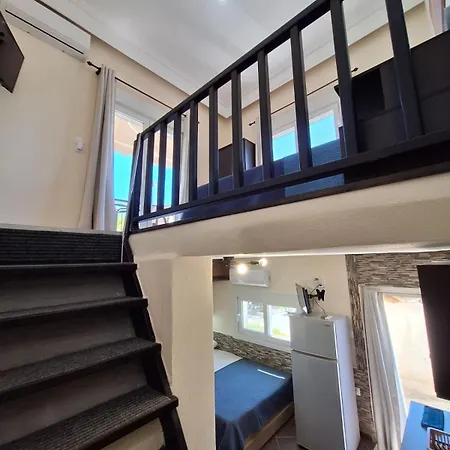Sweet Maisonette *